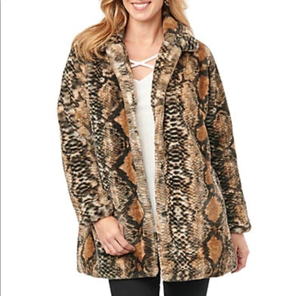 GORGEOUS Democracy Faux Fur Jacket!! NWT-Size M - Picture 1 of 8